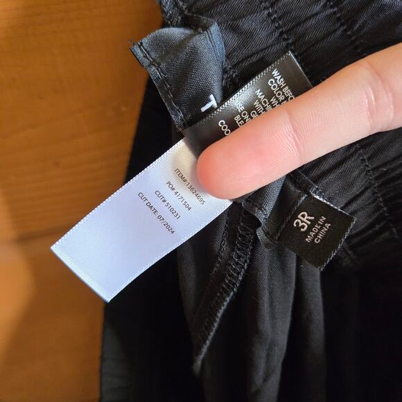 Torrid Pull-On Jogger Cargo High Rise Pant Black 3R Elastic Tie Waist Pocket - Picture 6 of 7